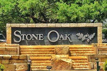 Stone Oak Welcome Sign